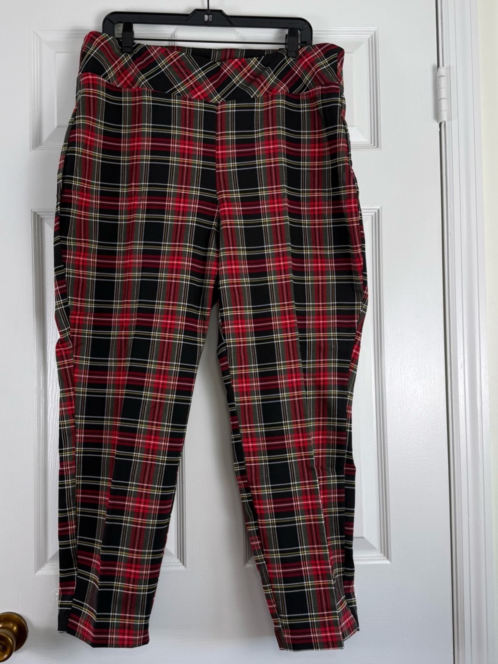NWT Jones and Co. Red & Black Plaid Straight-Leg Pull-On Stretchy Pants Size 1X